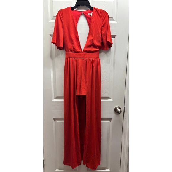 NWT GB Gianni Bini Women's Size Small Red Plunge Deep V-Neck Overskirt Romper - Picture 1 of 8